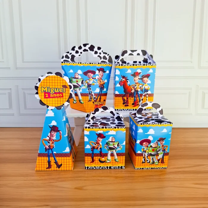 Kit de festa Toy Story com caixinhas personalizadas